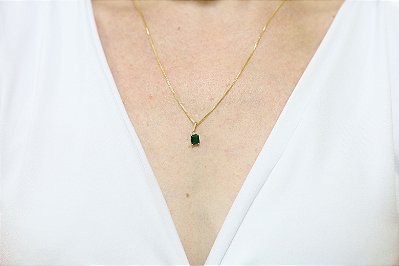 Pingente em ouro 18k com esmeralda natural