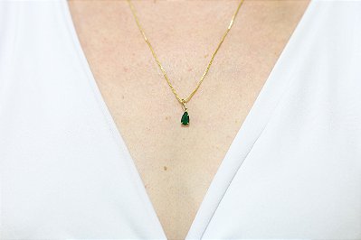 Pingente em ouro 18k com esmeralda natural