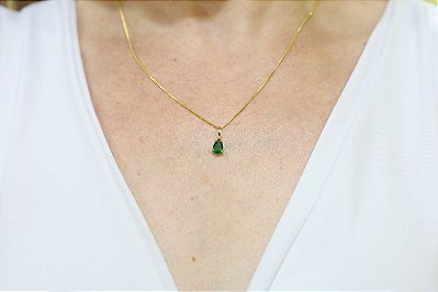 Pingente em ouro 18k com esmeralda natural