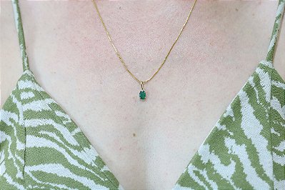 Pingente em ouro 18k com esmeralda natural