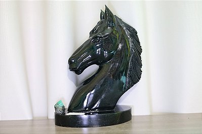 Cavalo em Biotita com Esmeralda Alt 27cm 4.9kg