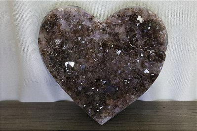 Coração Quartzo Fumê 850gr Lar 13cm