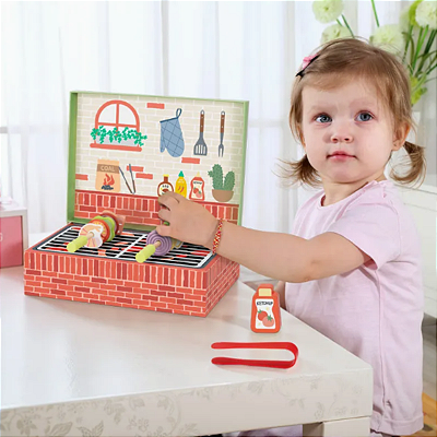 Churrasqueira Infantil de Brinquedo com Acessórios Comidinhas Madeira Faz de Conta 16 Peças 3+