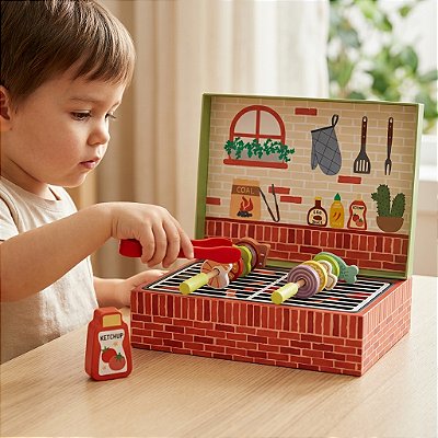 Churrasqueira Infantil de Brinquedo com Acessórios Comidinhas Madeira Faz de Conta 16 Peças 3+
