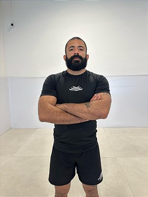 Rashguard Templo Minimalista