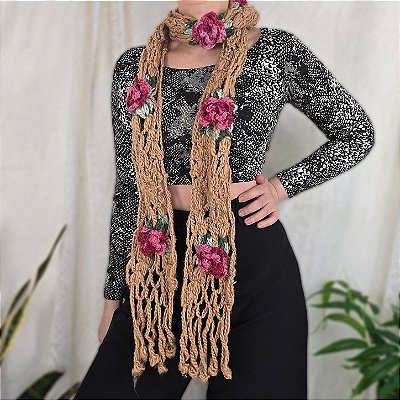 Cachecol crochê floral