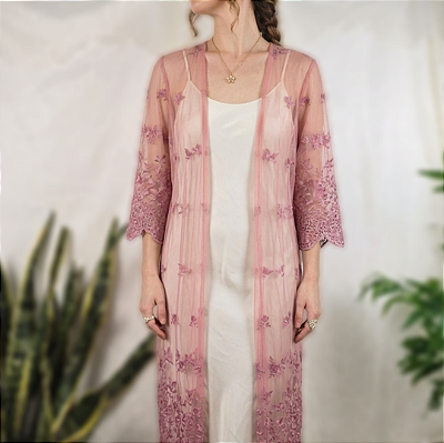 Kimono rosa tule bordado