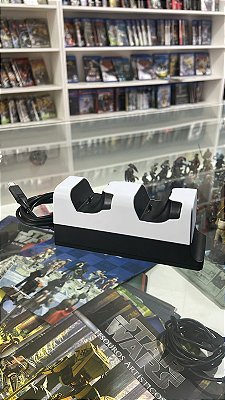 BASE CARREGADORA PS5 - SEMI NOVO - EUA