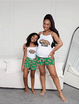 Pijama Feminino Tal Mãe Tal Filha Estampa Bicho Preguiça Verde