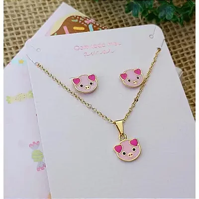 Conjunto Infantil com Resina Porquinho Banhado a Ouro