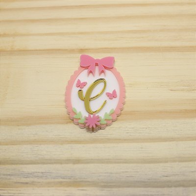 Aplique Camafeu com Inicial - Laços - 7cm - 1 unidade