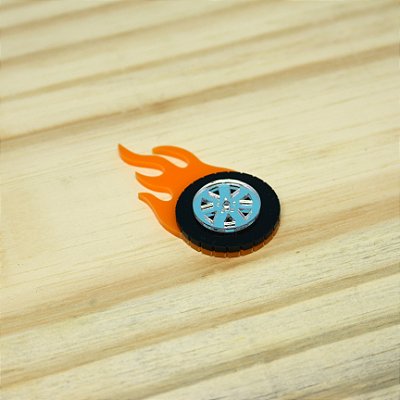 Aplique Roda em chamas - Hot Wheels - 6cm - 1 unidade