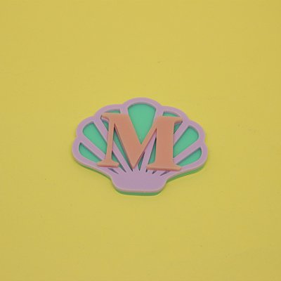 Aplique Concha com Inicial - Sereia - 5,7cm - 1 unidade