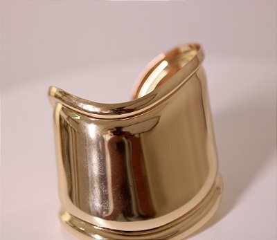 Bracelete Rígido Largo com Formato Orgânico