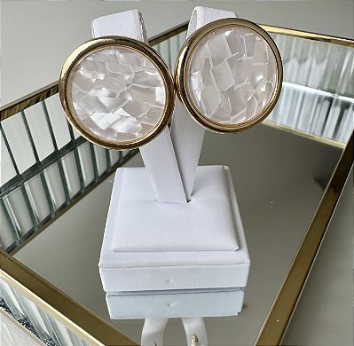 Brincos Medalha Madrepérola