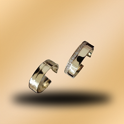 PAR DE ALIANÇAS DE CASAMENTO, OURO 18K, 4MM com zircônia