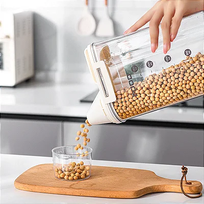 Pote Hérmetico para Armazenamento com Copo Medidor de Plástico 2,5L