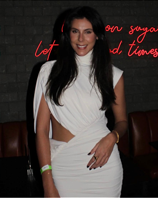 vestido midi drapeado branco