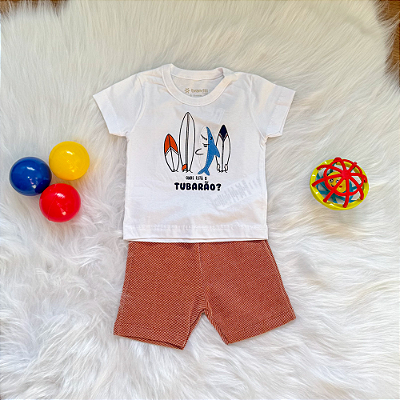 Conjunto Camiseta Manga Curta Tubarão e Bermuda Bebê Menino tamanho G 9 meses