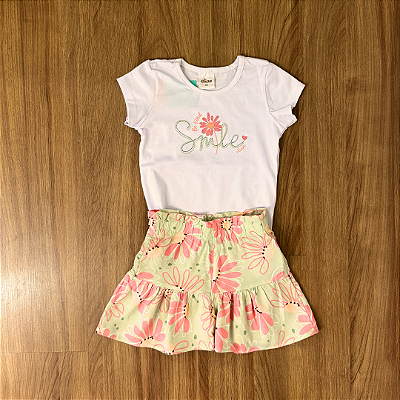 Conjunto Elian Blusa Branca e Shorts Estampado Verde Tam 2