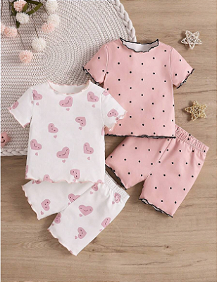 Conjunto de pijama infantil para menina com 4 peças para uso em casa no verão. Confortável, frisado, com gola redonda, mangas curtas, shorts