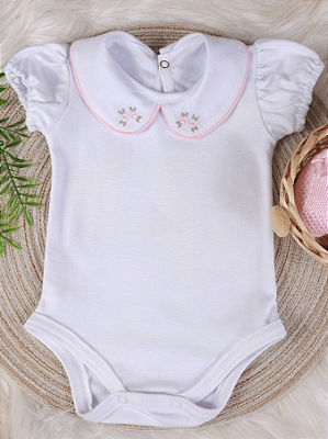 Pure & Posh Baby Body Para Bebê Branco Manga Curta Com Gola Bordada Rococó