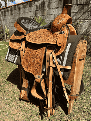 Sela Prova de Laço Americana Cross + Manta QM Imports