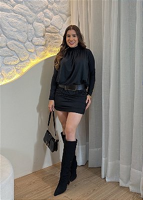 Vestido Curto Costa Aberta Feminino Preto– Modelagem Ajustada e Elegante