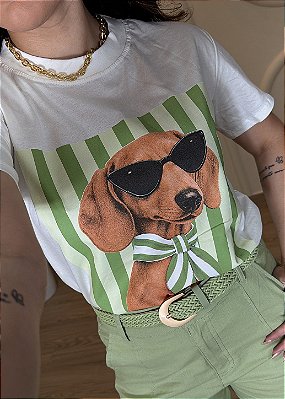 T-shirt - Cachorro Destalhe Verde