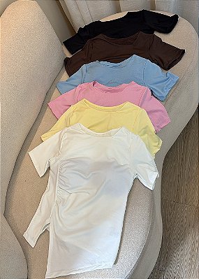 Blusa Básica com Drapeado Lateral