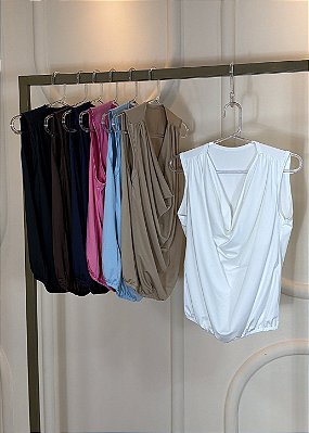 Blusa Detalhe Bola Boba Regata