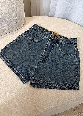 Short Jeans Mom Lavagem Envelhecida