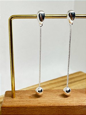 ✨ Brinco Bola Longa