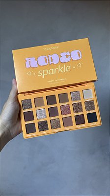 Paleta rodeio Ruby Rose