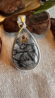 Pingente gota pedra naural