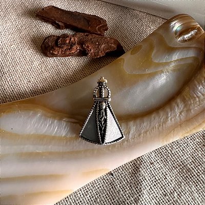 Nossa Senhora - detalhe madrepérola