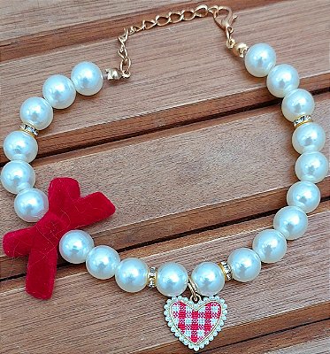 Colar Pérolas e Lacinho com Coração Vermelho Quadriculado