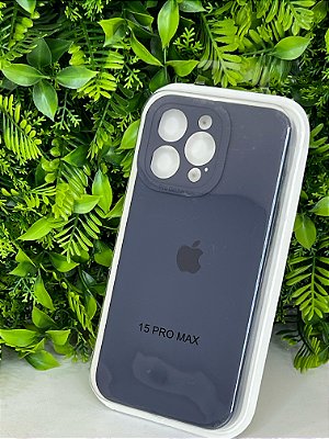 Case aveludada iPhone 15 Pro Max