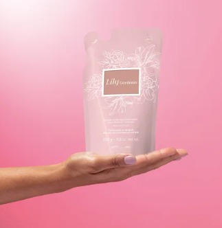 Refil creme acetinado hidratante Lily Gardênia