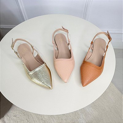 Sapatilha Feminina Bico Fino com Tira Ajustável