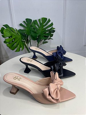 Tamanco Feminino com Laço Charme e Elegância