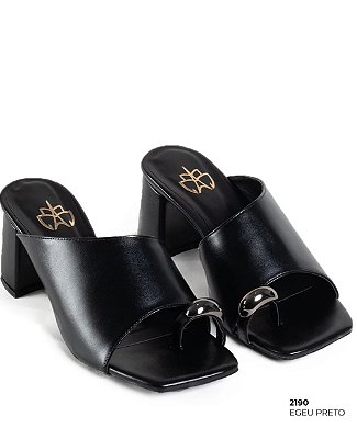 Tamanco Feminino Preto com Salto Médio