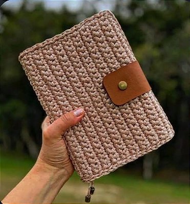 Bolsa Bíblia crochê