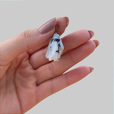 Pingente de Pedra da Lua Bruta- Sensualidade, Energia Feminina, Domínio das Emoções e Fertilidade