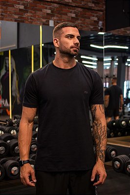 Camiseta Masculina Slim Murigú Básica Preta