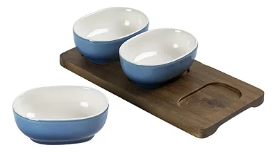 Petisqueira em Madeira com 3 Bowls de Cerâmica Azul Degradê – Bandeja para Servir Petiscos