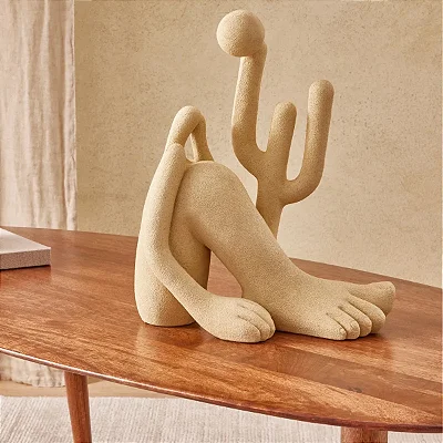 Escultura Decorativa Abaporu em Poliresina – Arte Moderna para Decoração Sofisticada