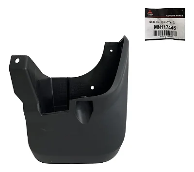 Acabamento Parabarro Dianteiro Direito Mitsubishi L200 08/16