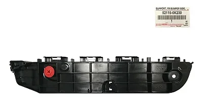 Suporte Parachoque Dianteiro Lado Direito Hilux 2016 A 2018