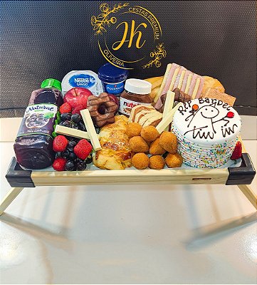 Cesta Aniversário com Bolo - Premium